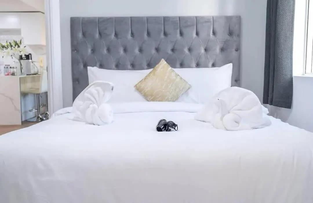 Stunning 2 Bed Great Metro Access Apartamento Dubai