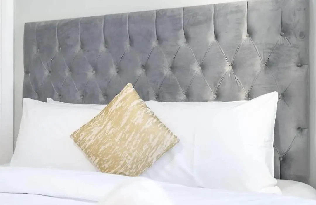Stunning 2 Bed Great Metro Access Apartamento Dubai Emirados Árabes Unidos